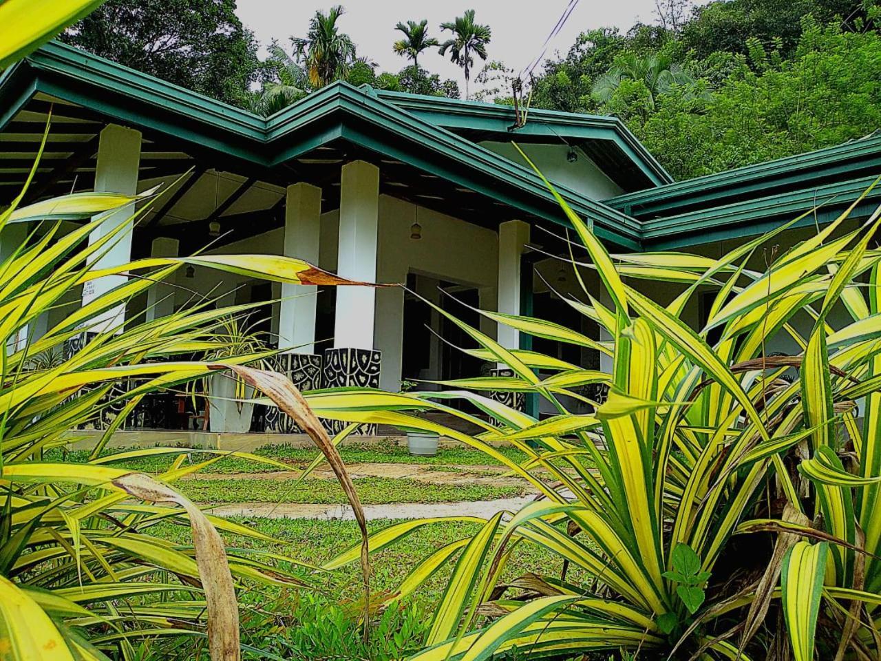 Salmanel Resort راتنابورا المظهر الخارجي الصورة