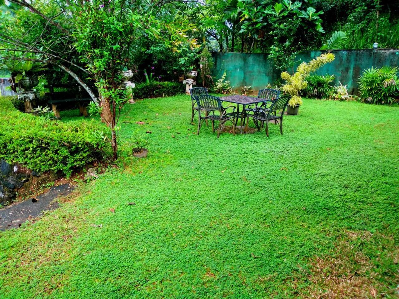 Salmanel Resort راتنابورا المظهر الخارجي الصورة