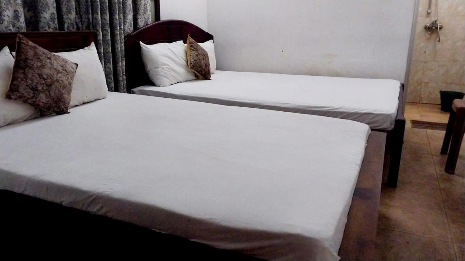 Salmanel Resort راتنابورا الغرفة الصورة